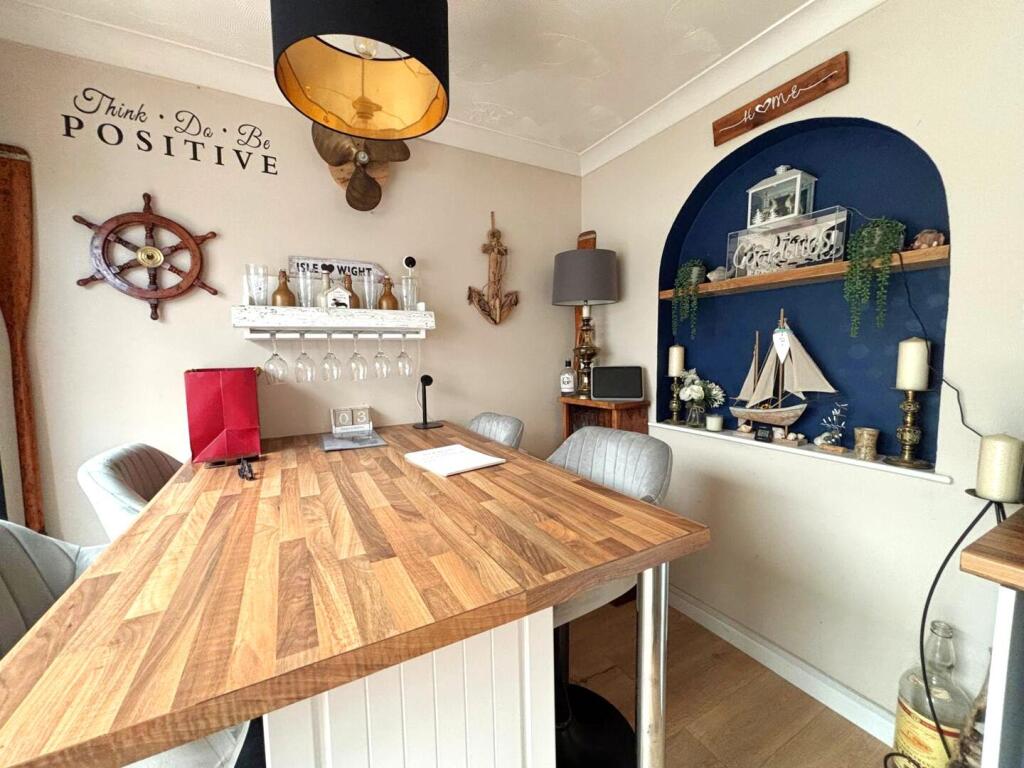 House in Portsmouth - View 5