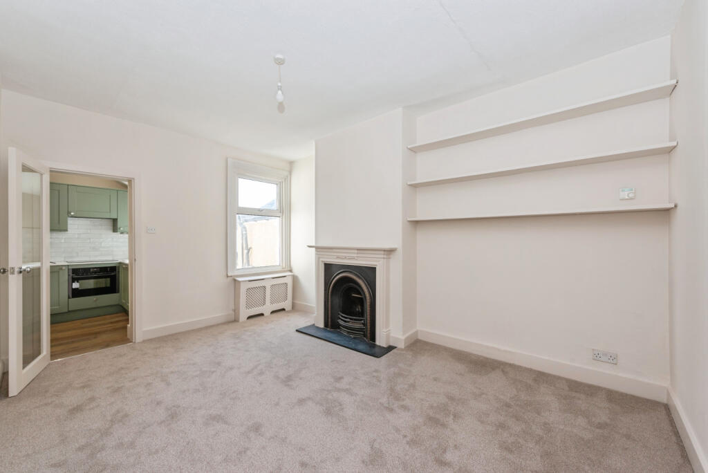 Apartment in London - View 2
