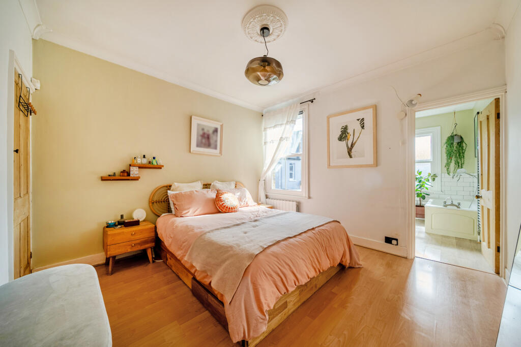 House in Kingston upon Thames - View 5