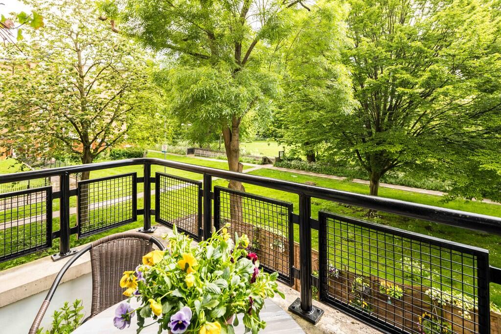 Apartment in London, Champion Hill Estate, East Dulwich - View 5