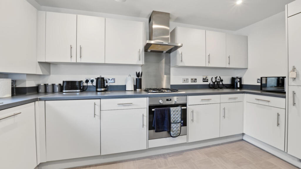 Apartment in Tonbridge - More