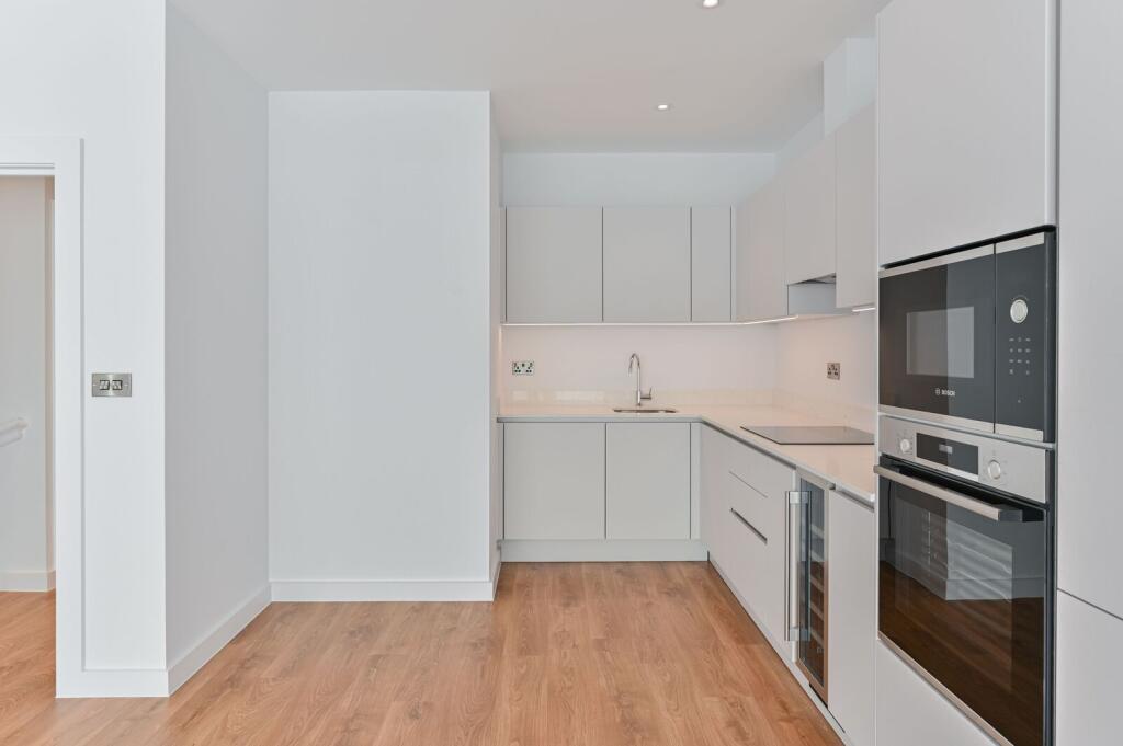 Apartment in London - View 5