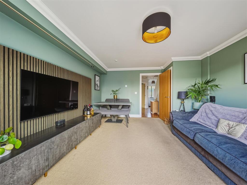 Neville Road, Herne Bay photo 3