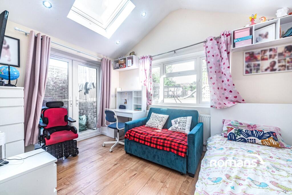 House in Reading - View 4