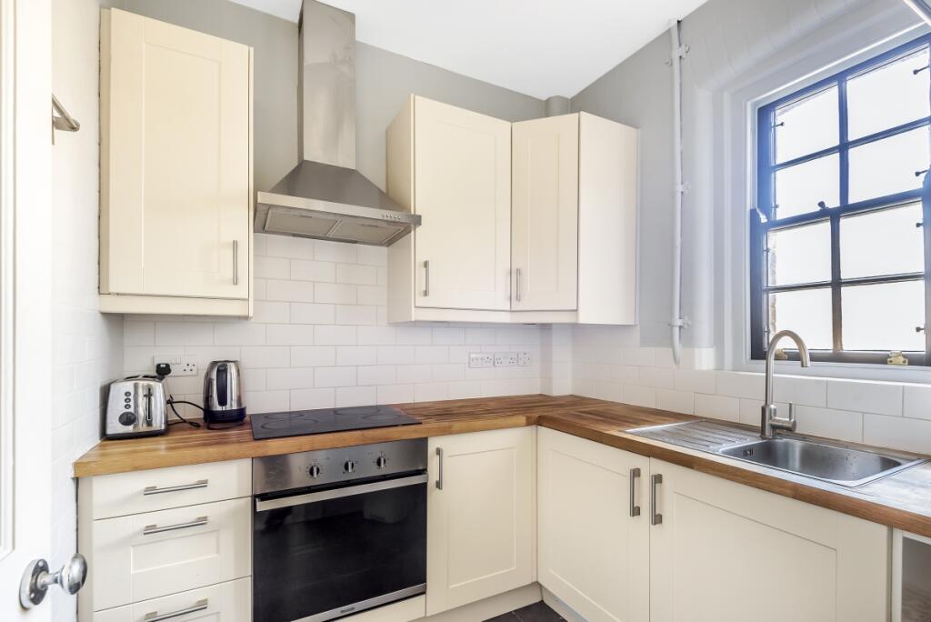 Apartment in London, Myatt's Fields, Loughborough Junction - View 5