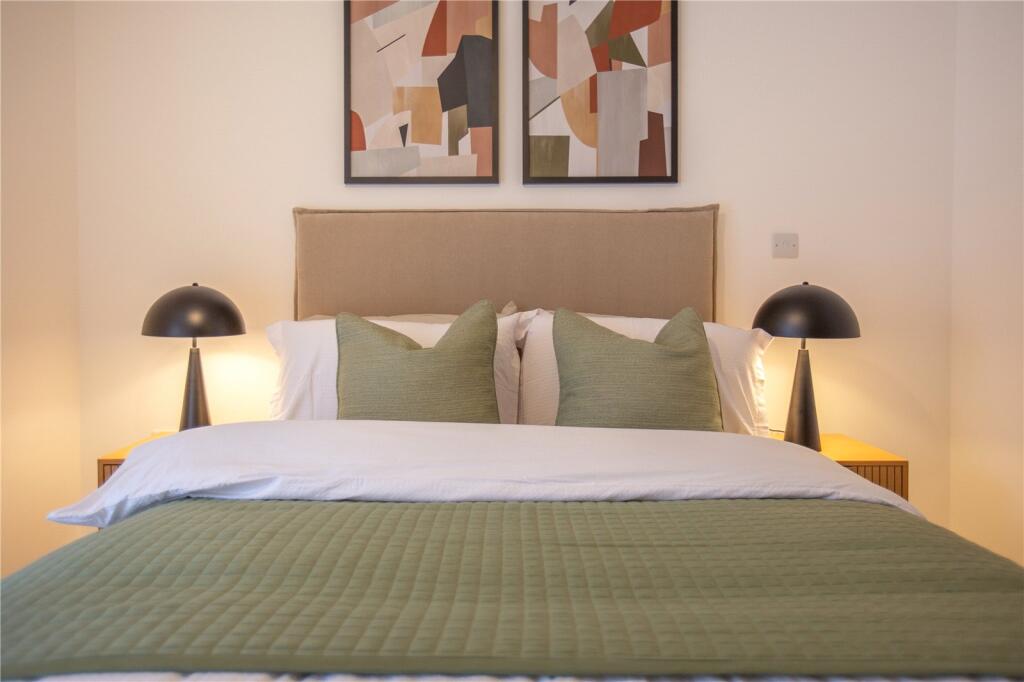Apartment in Portishead, North Somerset - View 2
