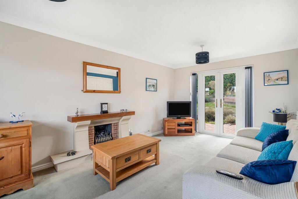 Celandine Bank, Woodmancote, Cheltenham, GL52 photo 5