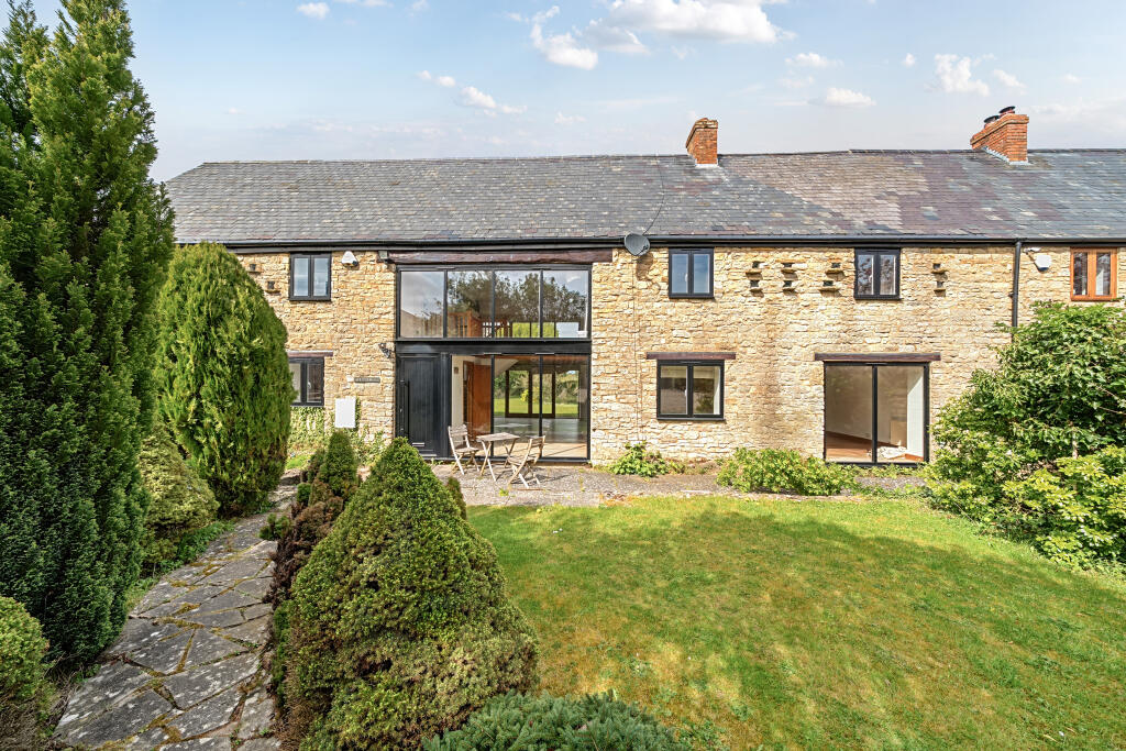 Main image of property: Astwick, Croughton, NN13
