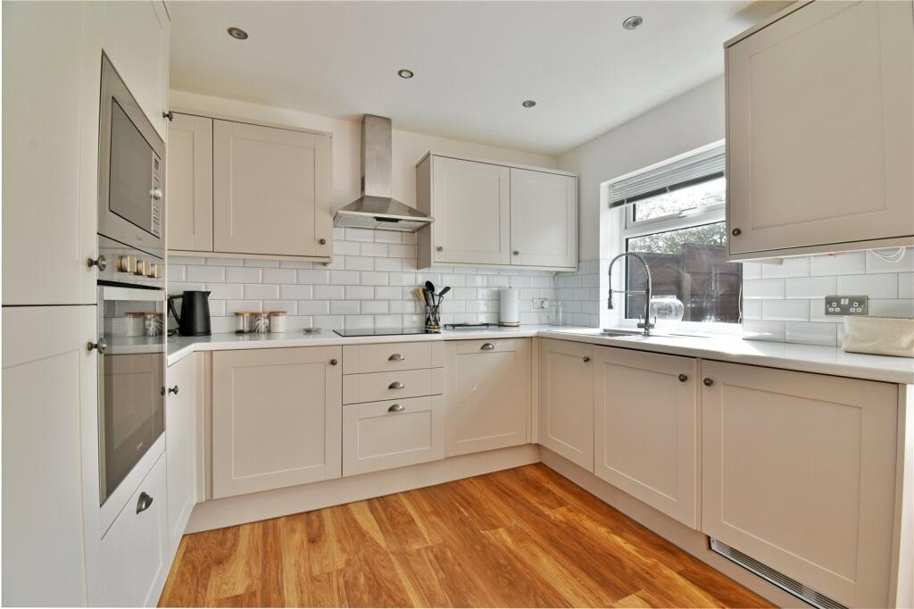 House in Tameside, Greater Manchester - View 5