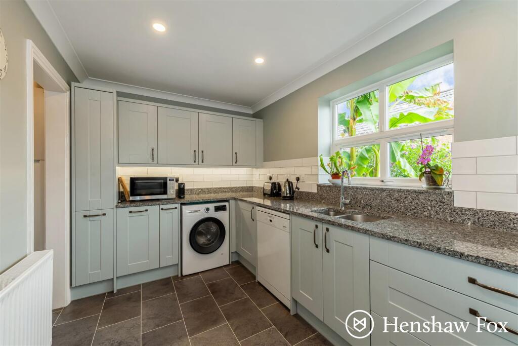 House in Southampton - View 5