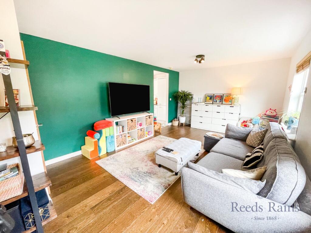 Maryport Drive, Timperley, Trafford, WA15 photo 2