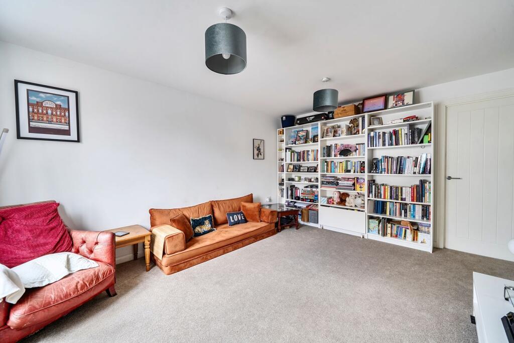 House in Meppershall, Central Bedfordshire - View 5