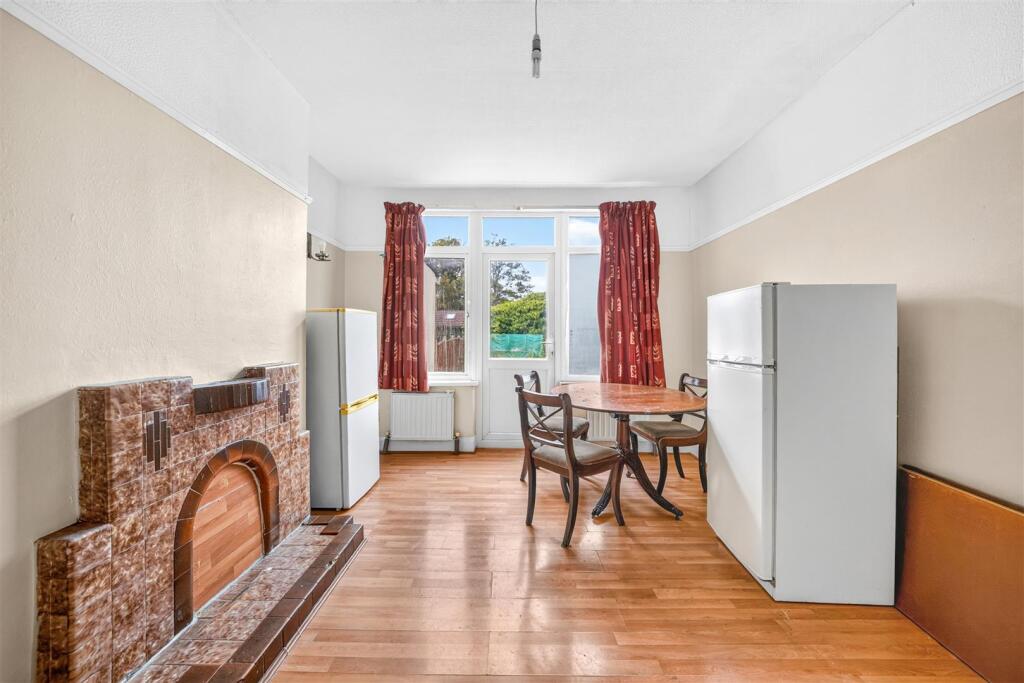 House in Ilford - More