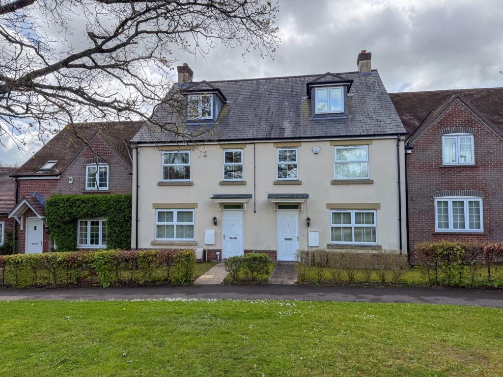 Main image of property: Browns Walk, Greenham, Thatcham, RG19