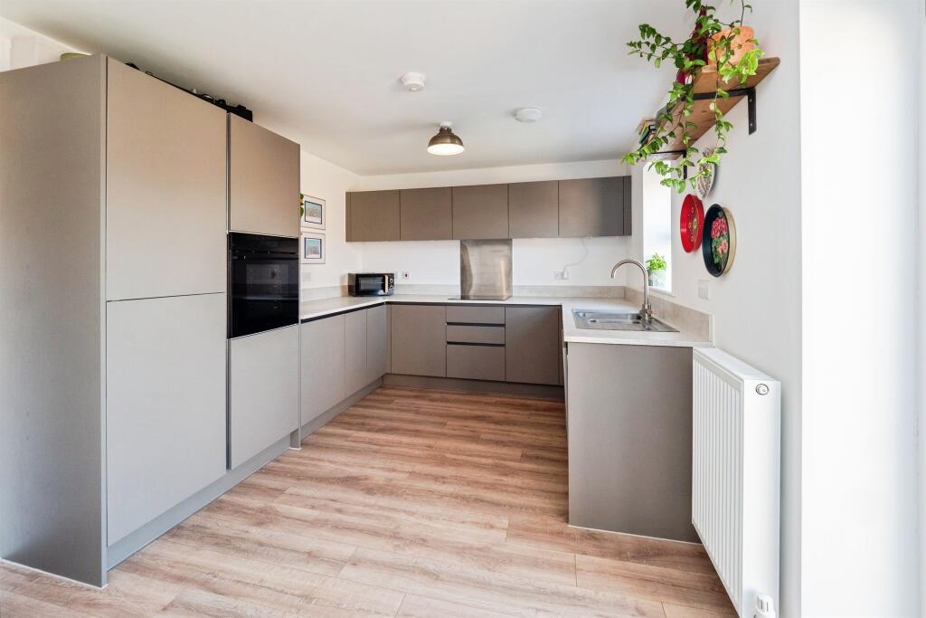 House in Woodmansey - View 2