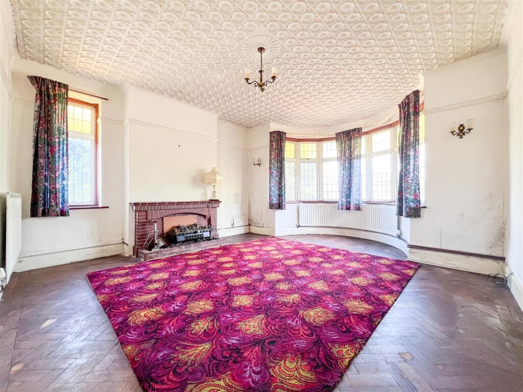 House in Stoke-on-Trent - View 5