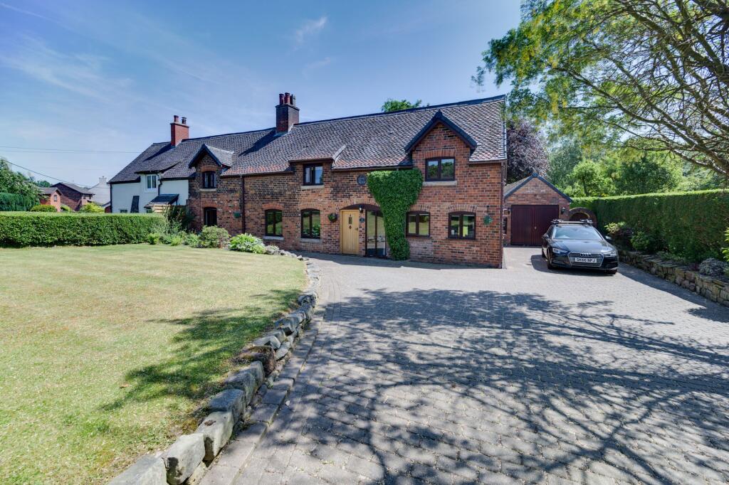 3-bed house on Congleton Road North, Scholar Green, ST7, £449,500