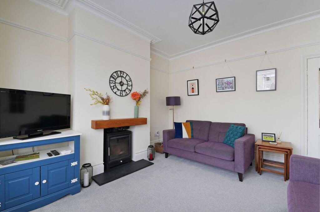 House in Sheffield, Meersbrook Bank, Meersbrook - View 3