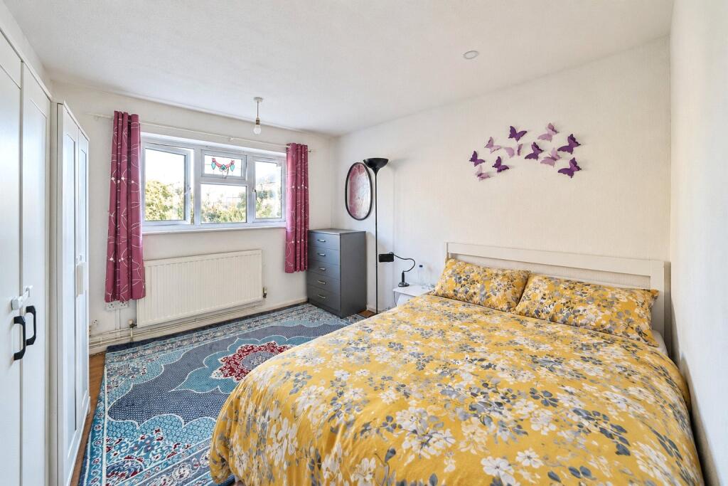 House in London, Canning Town - More
