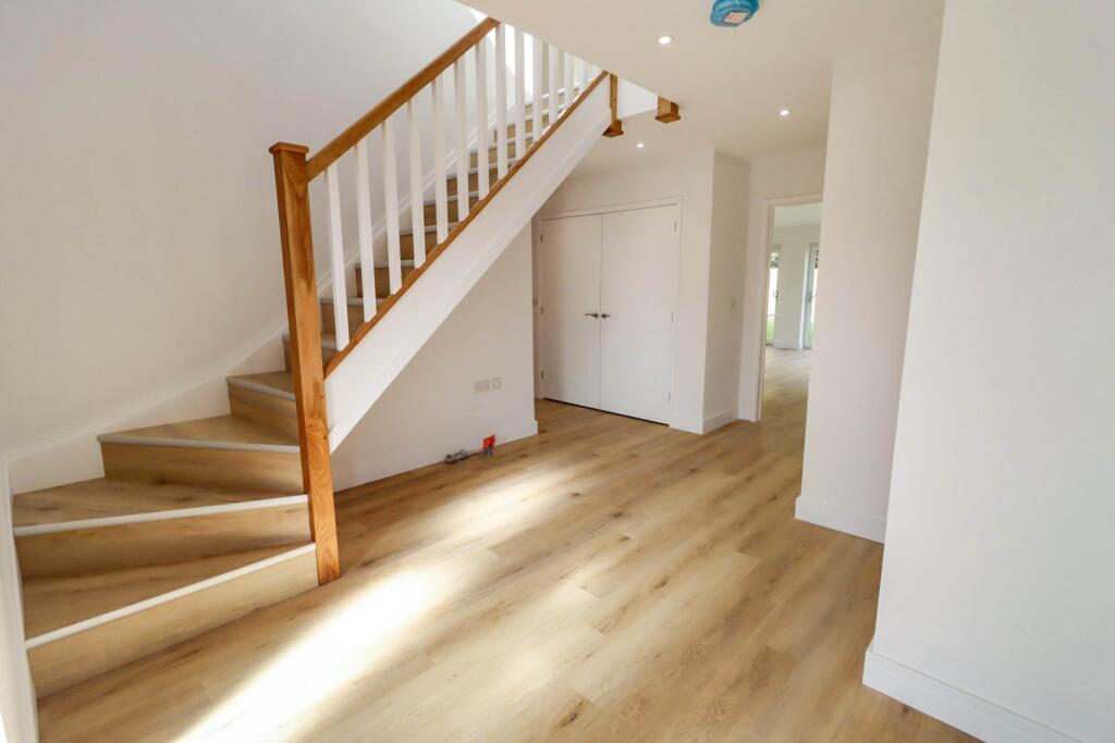 House in Reading - View 4