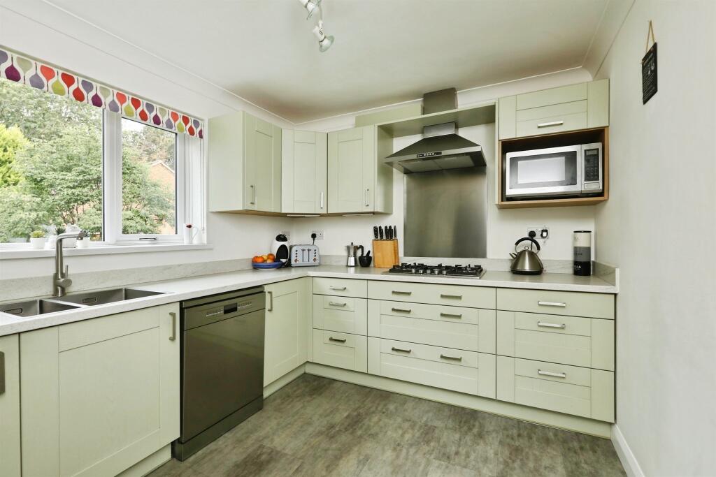 House in Doncaster - View 5
