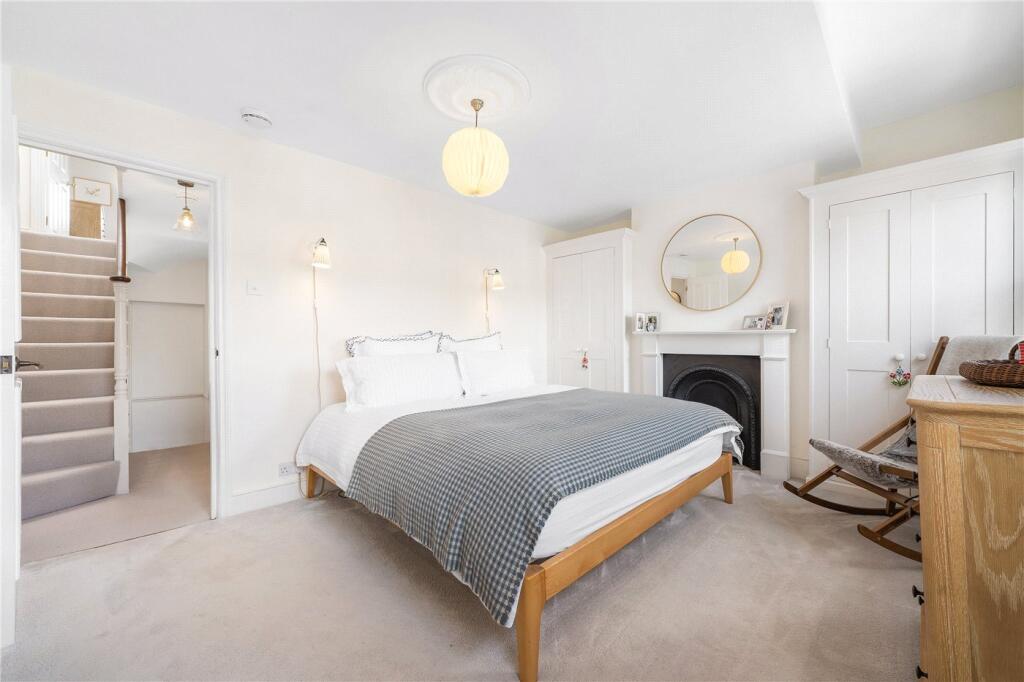 House in London, East Dulwich - More