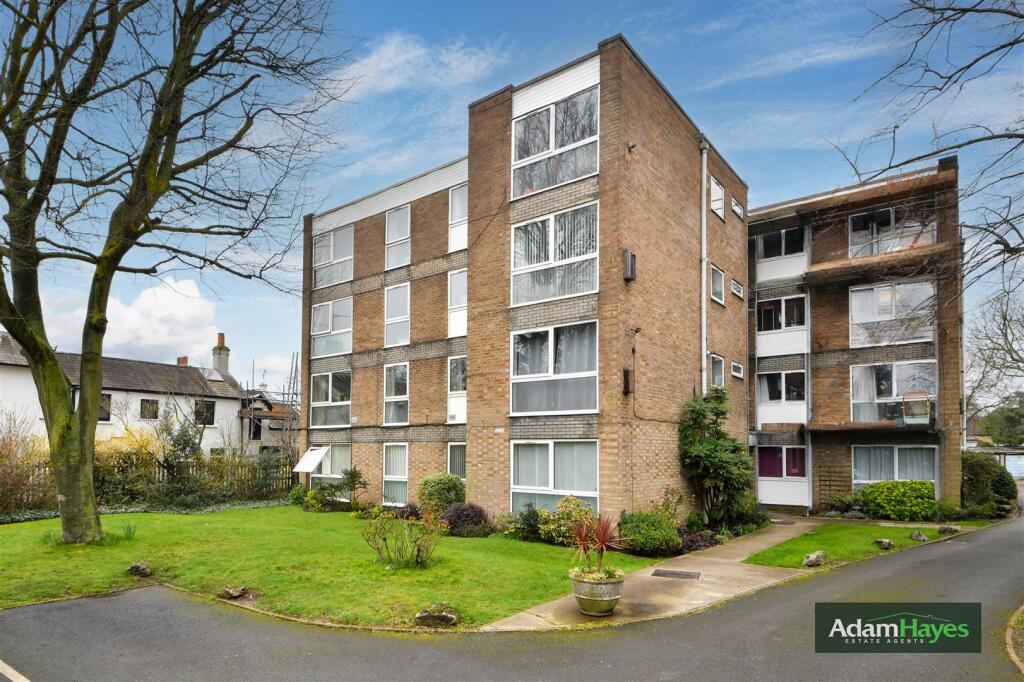 Main image of property: Fortis Green, East Finchley, N2