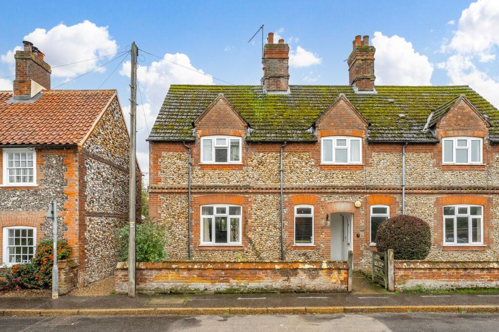 3-bed semi-detached on The Street, Helhoughton, £285,000
