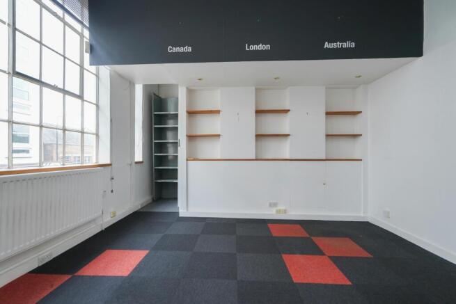 Tavistock St & Claren St - Upstairs office space-12.jpg