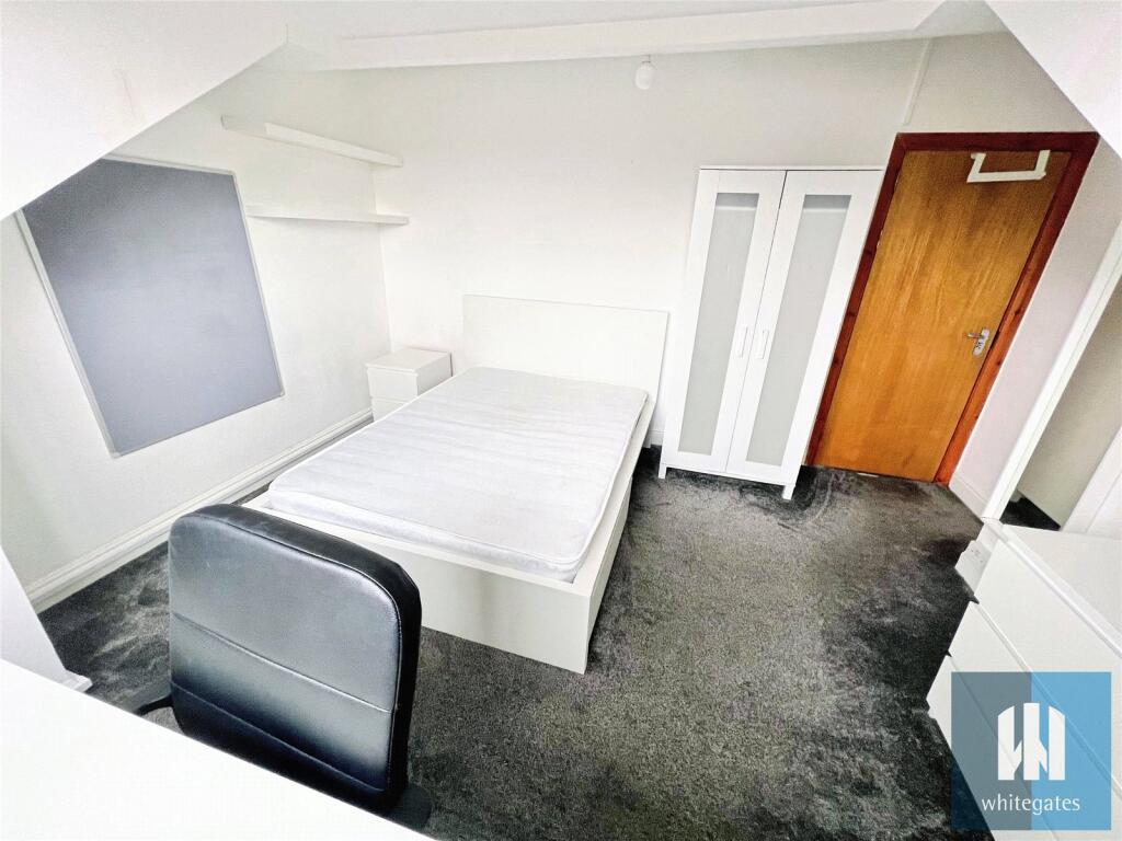 6 bedroom terraced house for rent