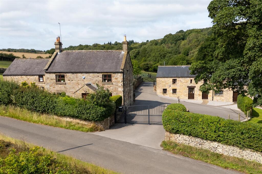 Main image of property: Harewood Moor Grange, Harewood Road, Peak District, Derbyshire, S42 7HR