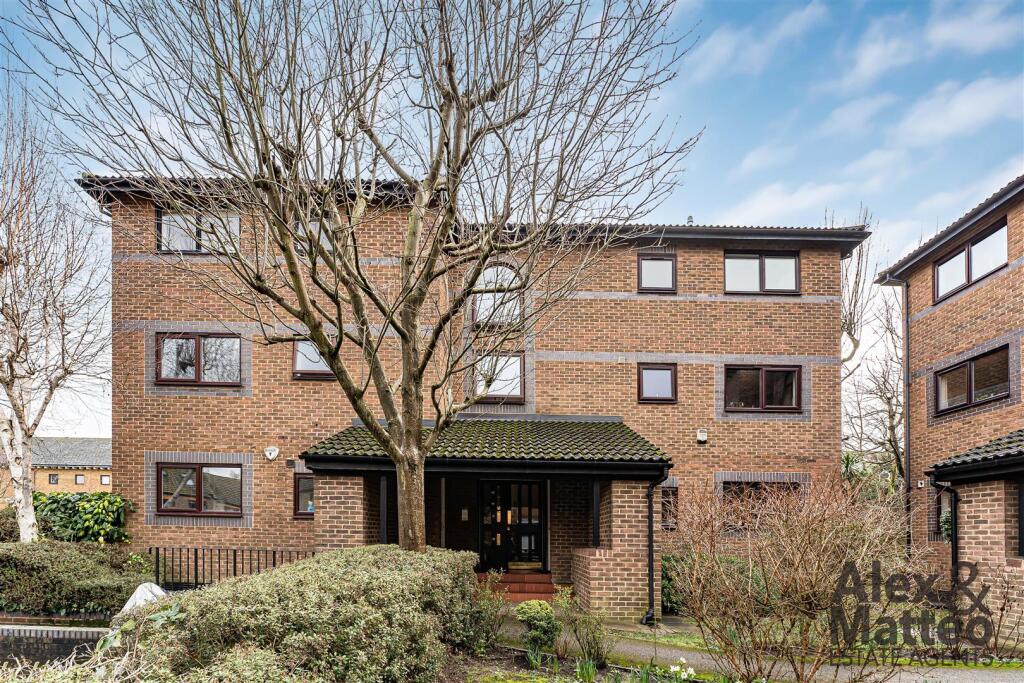 Main image of property: Farrow Place, Canada Water, SE16