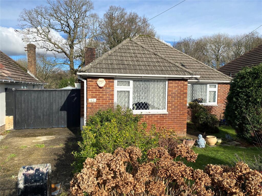 Main image of property: Cudnell Avenue, Bear Cross, Bournemouth, Dorset, BH11