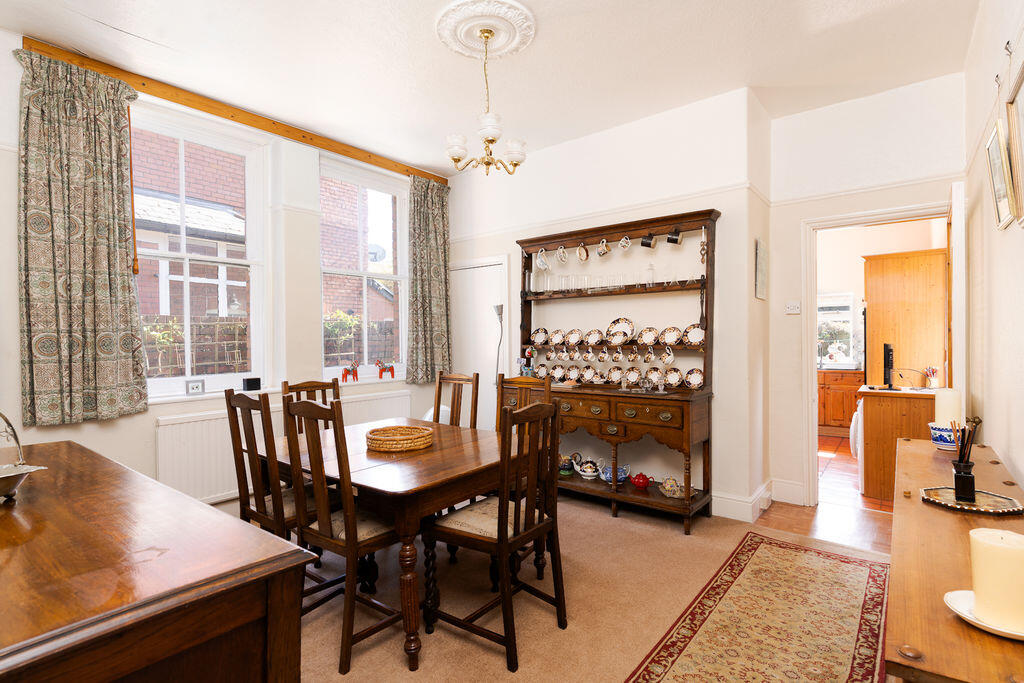 House in Penarth, Vale of Glamorgan - More