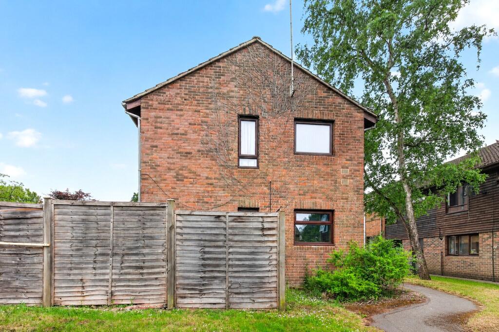 Apartment in Bracknell - More