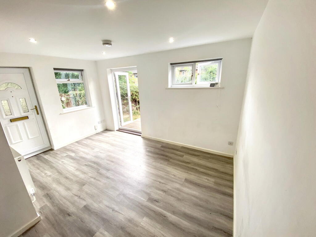 House in Tonbridge - View 2