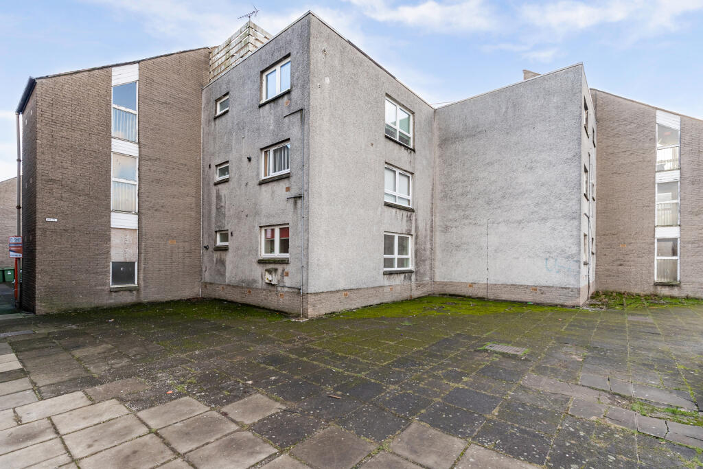 Main image of property: 65 Dundas Street, Grangemouth, FK3