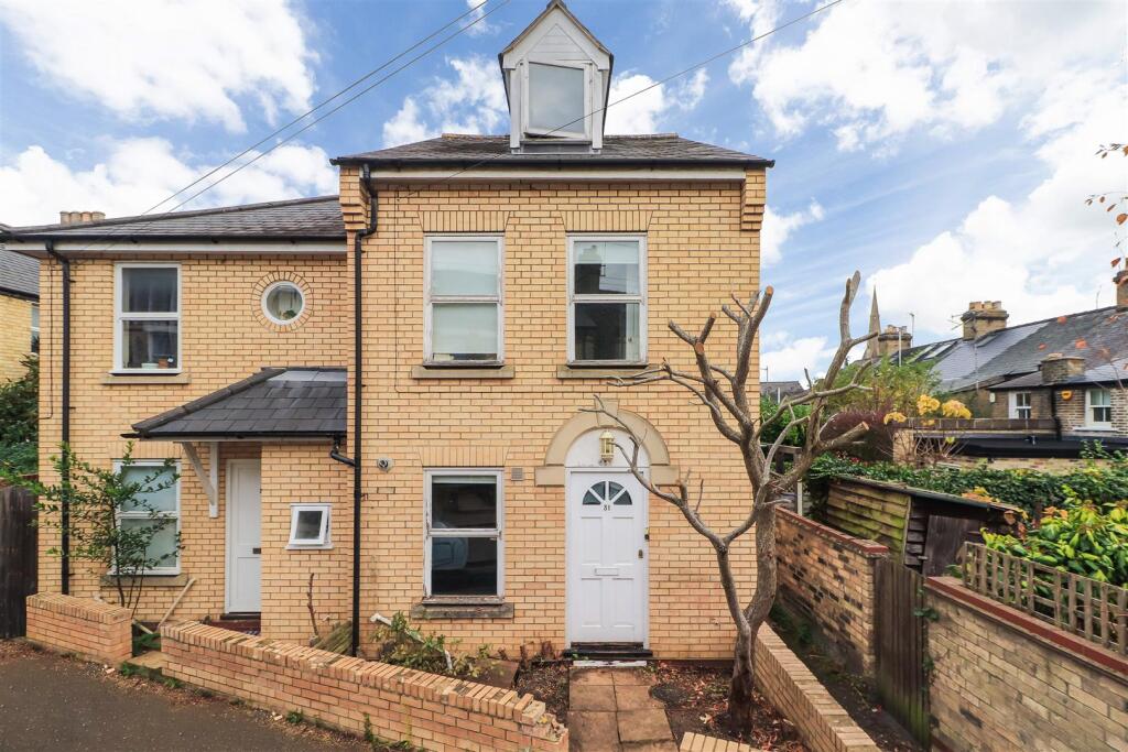 Main image of property: Clare Street, Cambridge