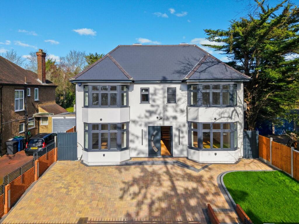 Main image of property: Gloucester Road, Barnet, EN5