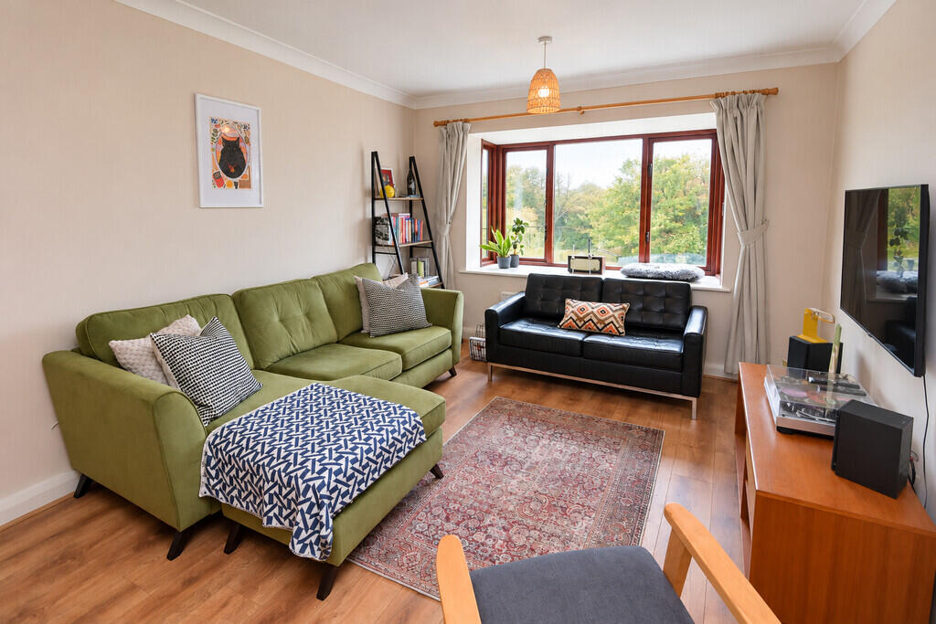 Nab Wood Drive, Shipley photo 3