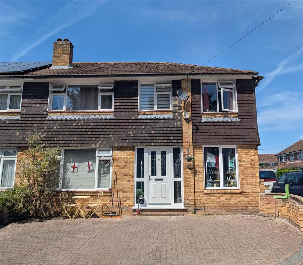 Main image of property: Elland Close, Fair Oak, Eastleigh