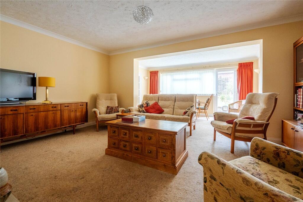 Buttermere Avenue, Dunstable, Bedfordshire, LU6 photo 4