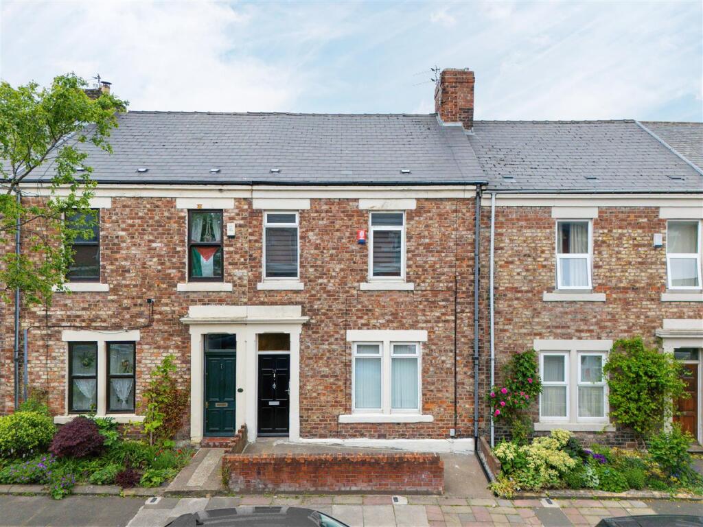 3-bed terraced on Sidney Grove, Newcastle Upon Tyne, NE4, £230,000