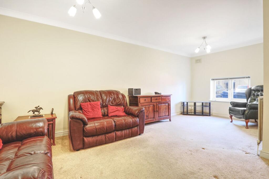 Apartment in Stevenage - View 5