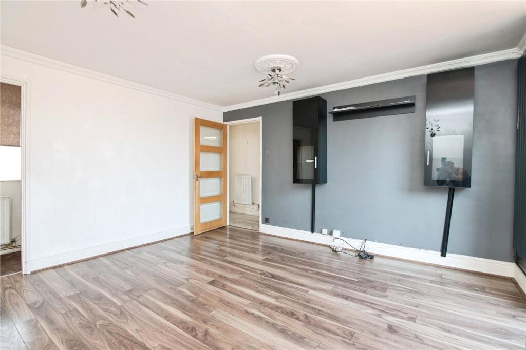 Ilmington Close, Redditch, Worcestershire, B98 - More