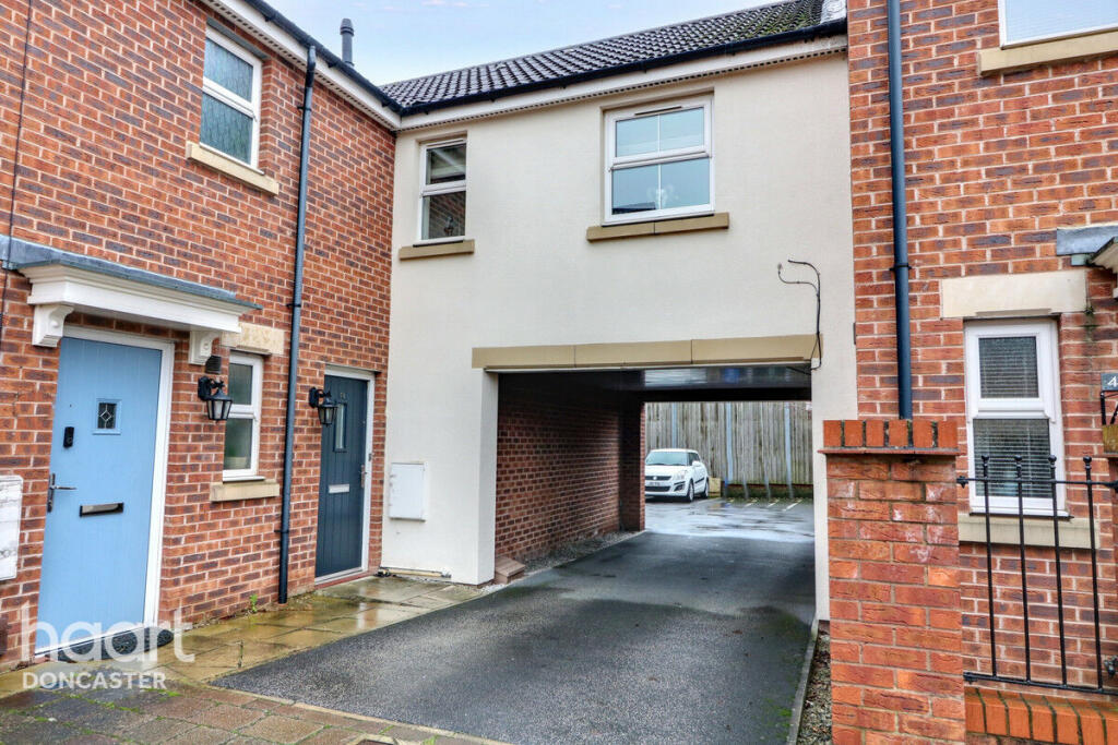 1-bed apartment on Scotsman Drive, Scawthorpe, Doncaster, £120,000