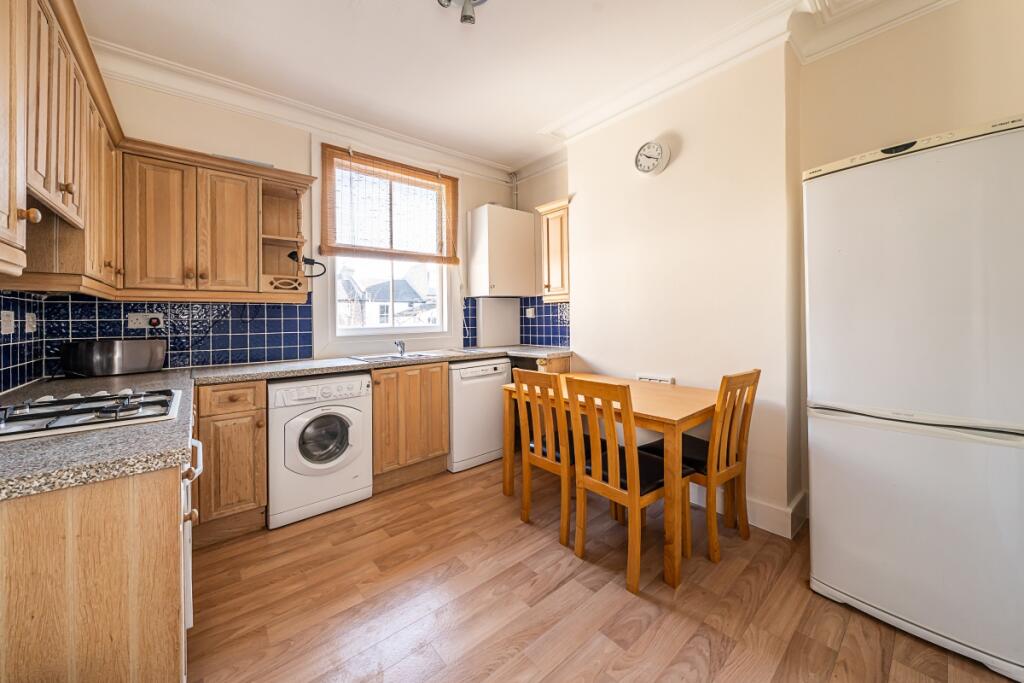 Apartment in London - More
