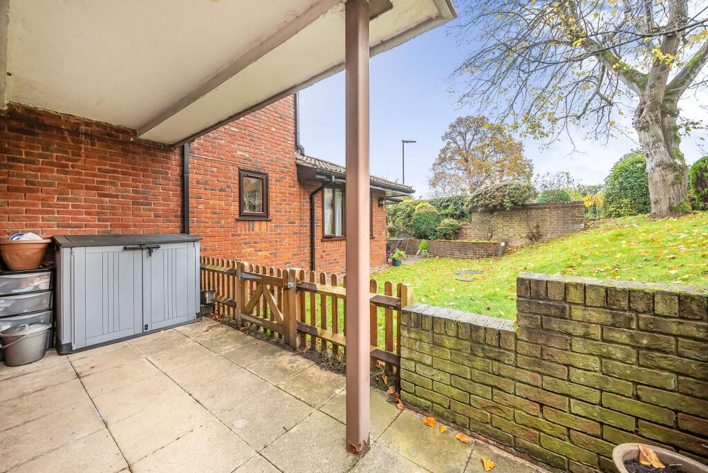 Oakmead Green, Epsom, KT18 - View 2