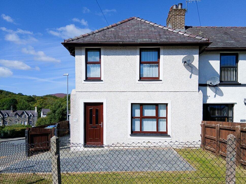 Main image of property: Adwy'r Nant, Bethesda, Gwynedd, LL57