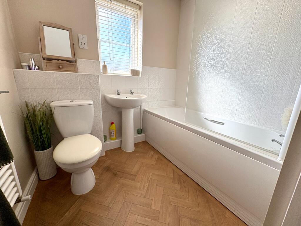House in Blaby, Huncote - View 5